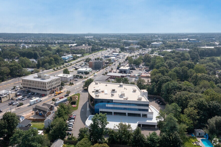 More Photos Of 1121 Walt Whitman Rd, Melville Office For Lease