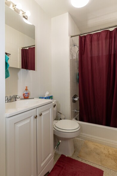 More Photos Of 1240 Young St, Honolulu Apartments For Sale