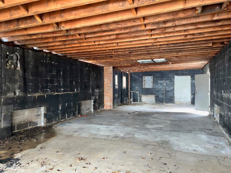 More Photos Of 513 W Westfield Ave, Roselle Park Storefront Retail Residential For Sale