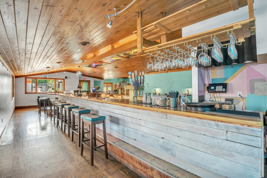 More Photos Of 7778 Highway 42, Egg Harbor Restaurant For Sale