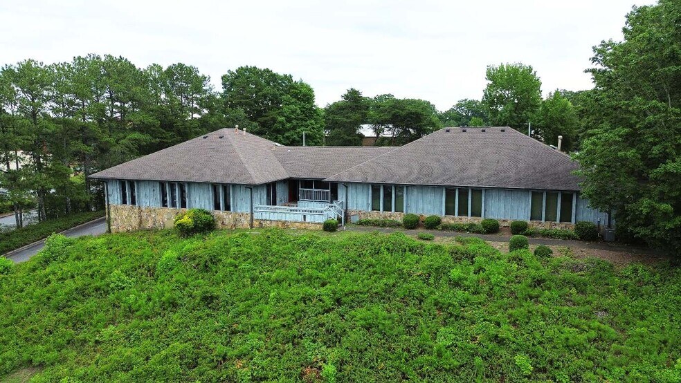 More Photos Of 6612 Exchange Pl, Morrow Office For Sale