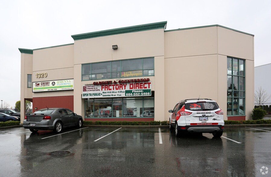 More Photos Of 1320 Kingsway Ave, Port Coquitlam Showroom For Lease