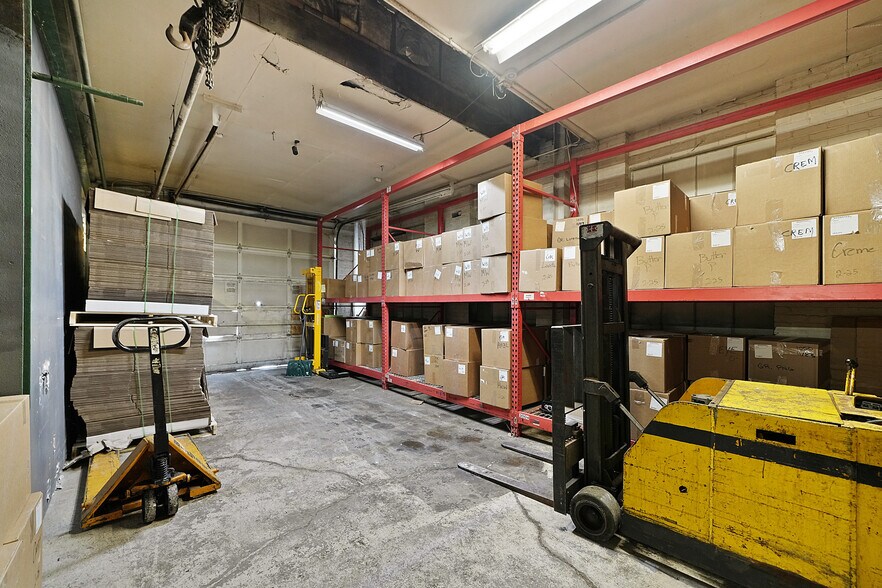 More Photos Of 424 Walbridge St, Kalamazoo Industrial For Sale