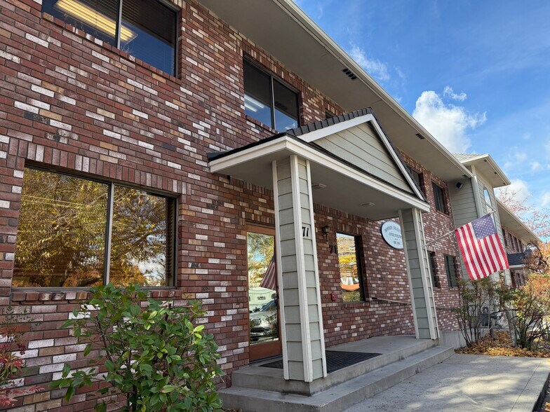 More Photos Of 71-85 Washington St, Reno Office For Lease