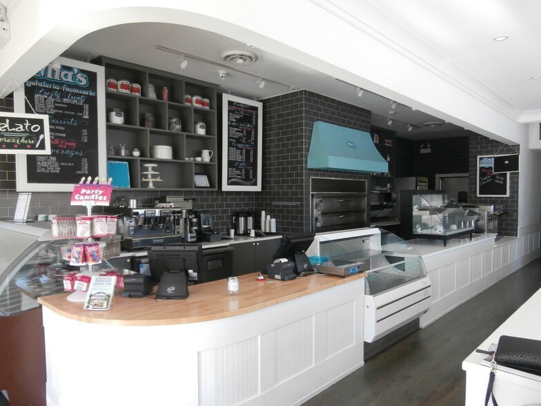 More Photos Of 4200 N Central Ave, Chicago Restaurant For Lease