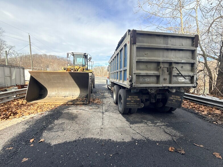More Photos Of 13125 Old US Route 23, Catlettsburg Industrial For Sale