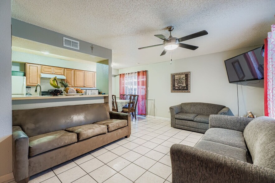 More Photos Of 5803 Cougar Dr, Austin Apartments For Sale