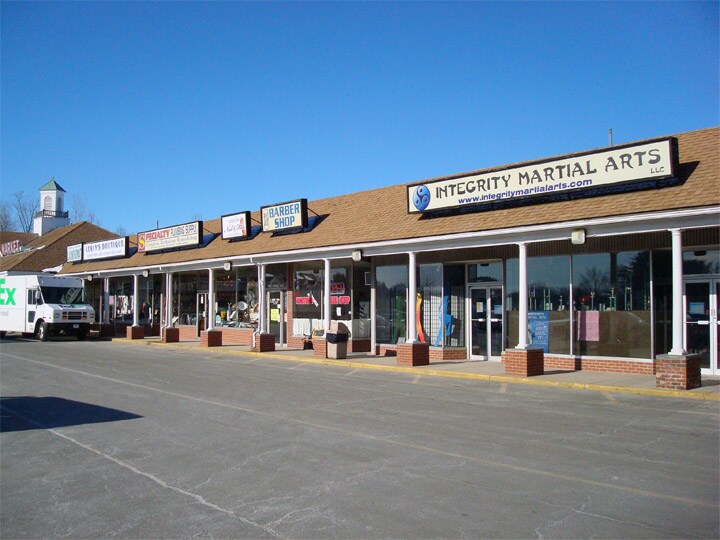 More Photos Of 585 Hazard Ave, Enfield Freestanding For Lease