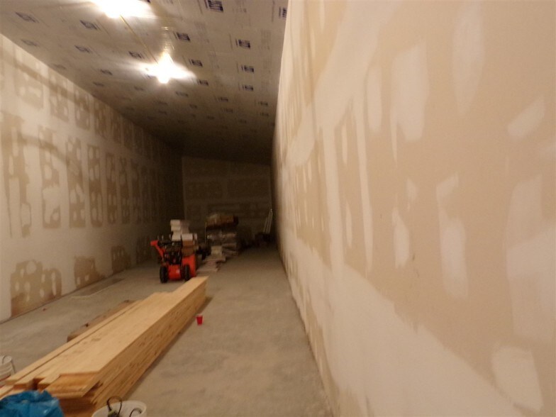 More Photos Of 290 Jeffersonville North Branch Rd, Jeffersonville Warehouse For Lease