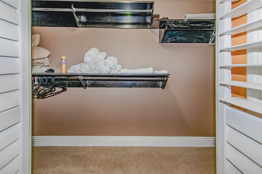 More Photos Of 365 S Mohler Dr, Anaheim Specialty For Sale