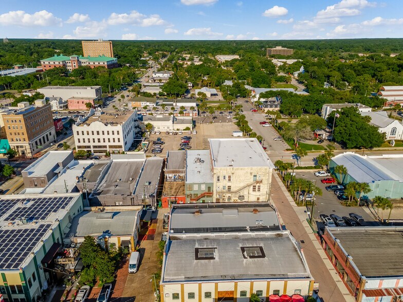 More Photos Of 114 S Woodland Blvd, Deland Storefront For Sale