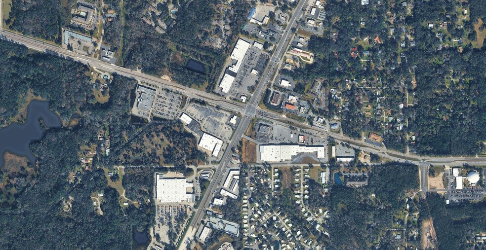 More Photos Of 19450 Cortez Blvd, Brooksville Unknown For Lease