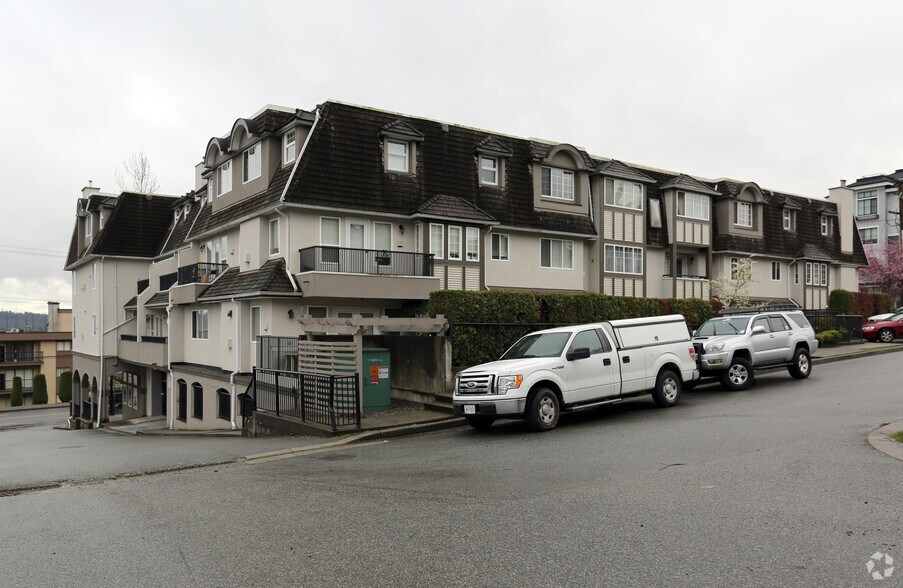 More Photos Of 1001-1011 Brunette Ave, Coquitlam Office For Lease