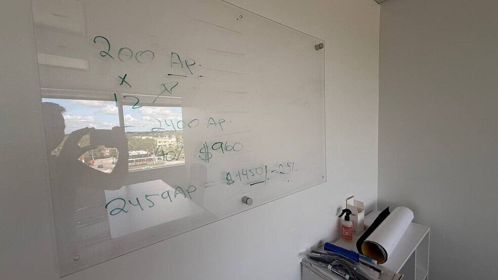 More Photos Of 5401 S Kirkman Rd, Orlando Office For Lease