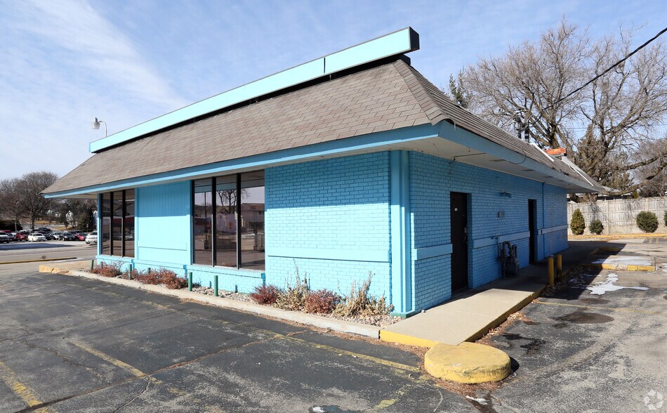 More Photos Of 5666 Monona Dr, Monona Land For Lease