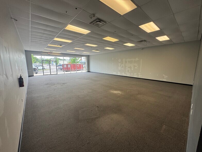 More Photos Of 12879-12895 Hwy 90, Luling Unknown For Lease