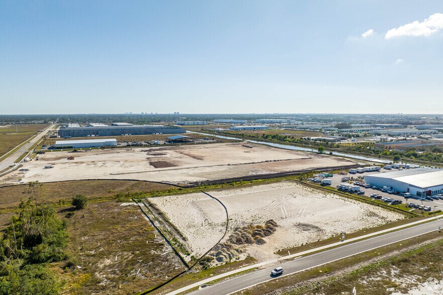 More Photos Of 8950 Alico Trade Center, Fort Myers Land For Lease