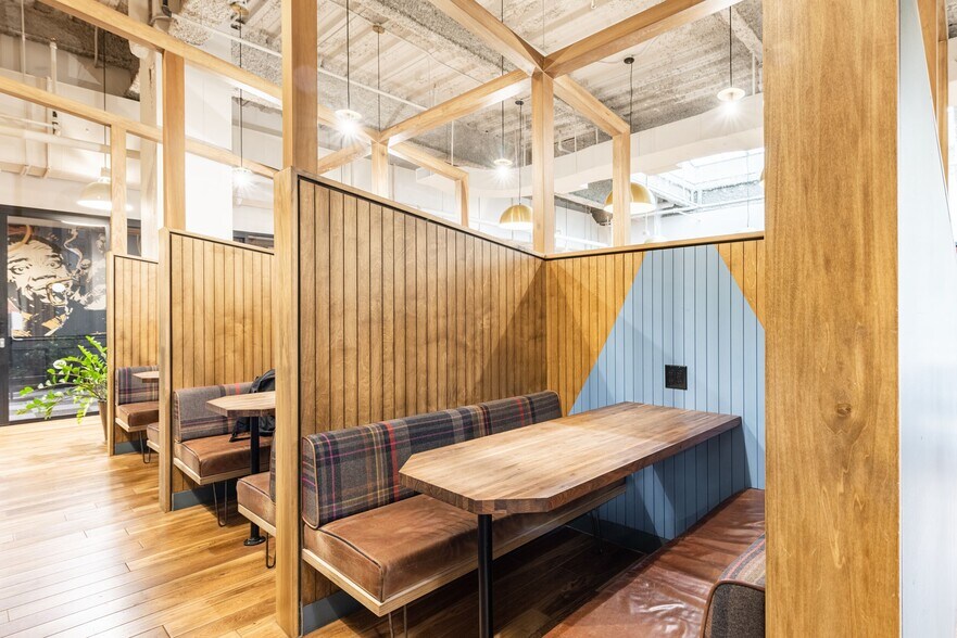 More Photos Of 8 W 126th St, New York Coworking Space