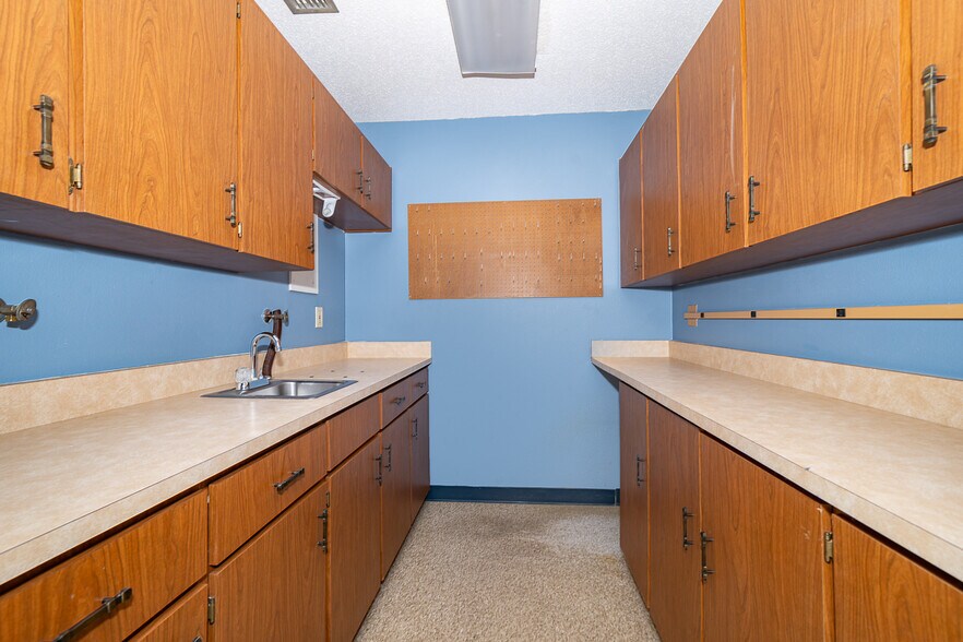 More Photos Of 13330 W Colonial Dr, Winter Garden Medical For Lease