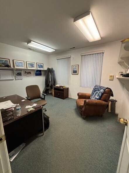 More Photos Of 628 Dunedin Rd, Portsmouth Warehouse For Sale