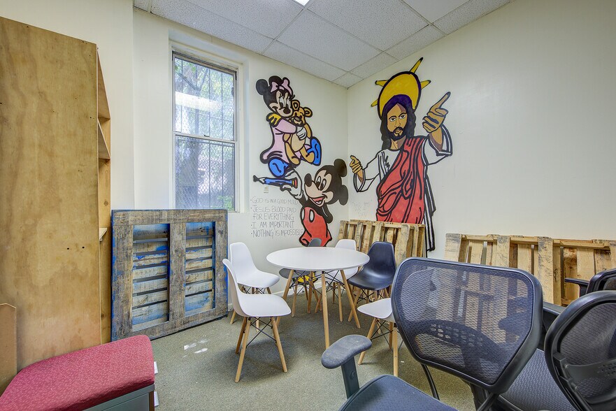 More Photos Of 139 Amboy St, Brooklyn Religious Facility For Lease