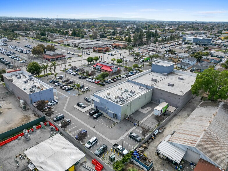 More Photos Of 9125-9131 Imperial Hwy, Downey Freestanding For Lease