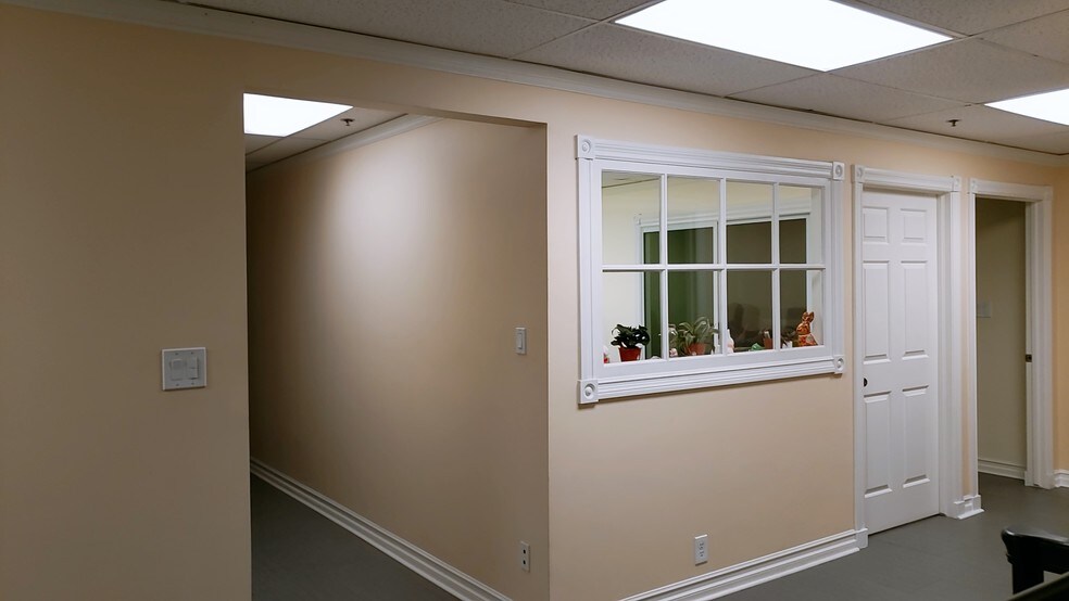 More Photos Of 14 Vanderbilt, Irvine Warehouse For Lease