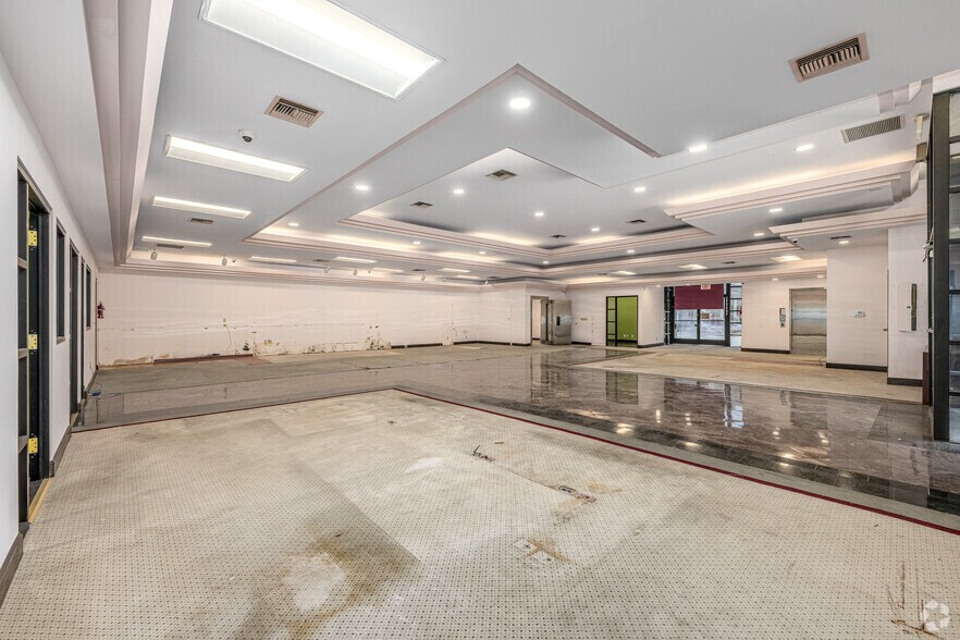 More Photos Of 1235 S Garfield Ave, Alhambra Loft Creative Space For Lease