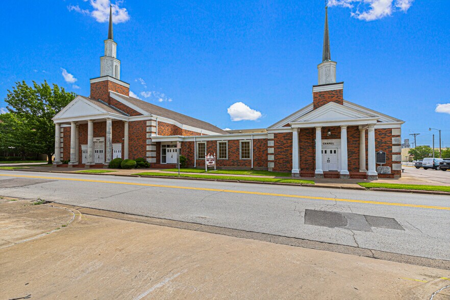 More Photos Of 2703 Wesley St, Greenville Religious Facility For Sale