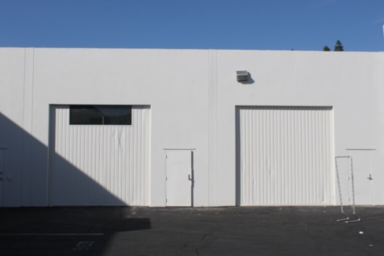 More Photos Of 20802-20816 Plummer St, Chatsworth Light Manufacturing For Lease