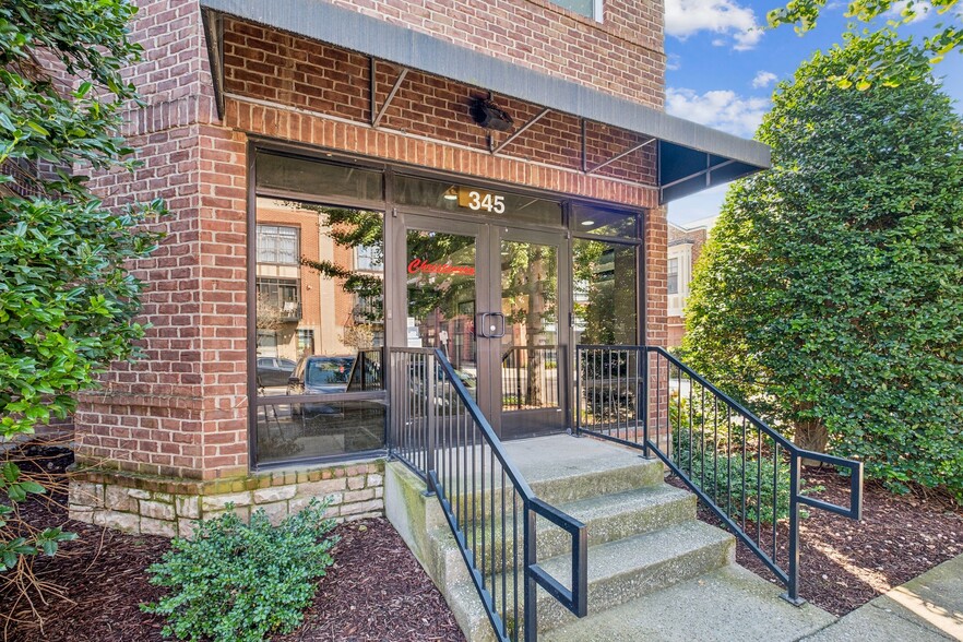 Primary Photo Of 345 Harrison St, Nashville Office Residential For Sale