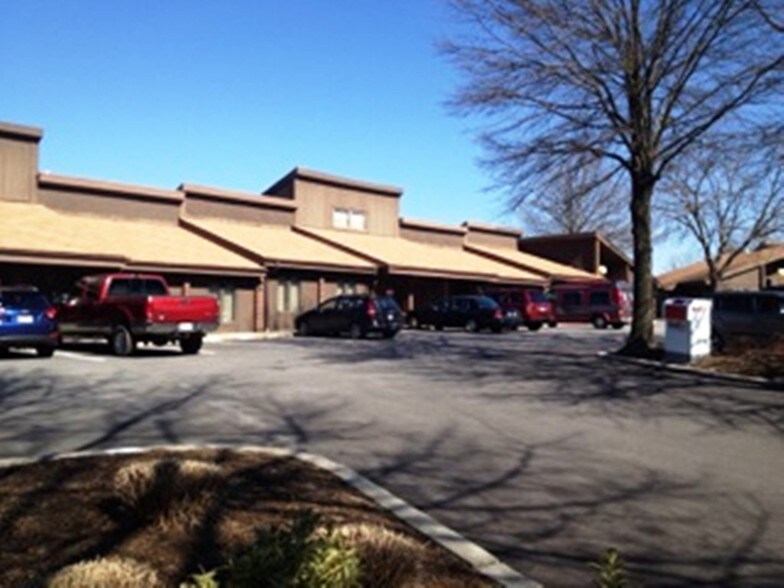 More Photos Of 1522 Pointer Ridge Pl, Bowie Coworking Space
