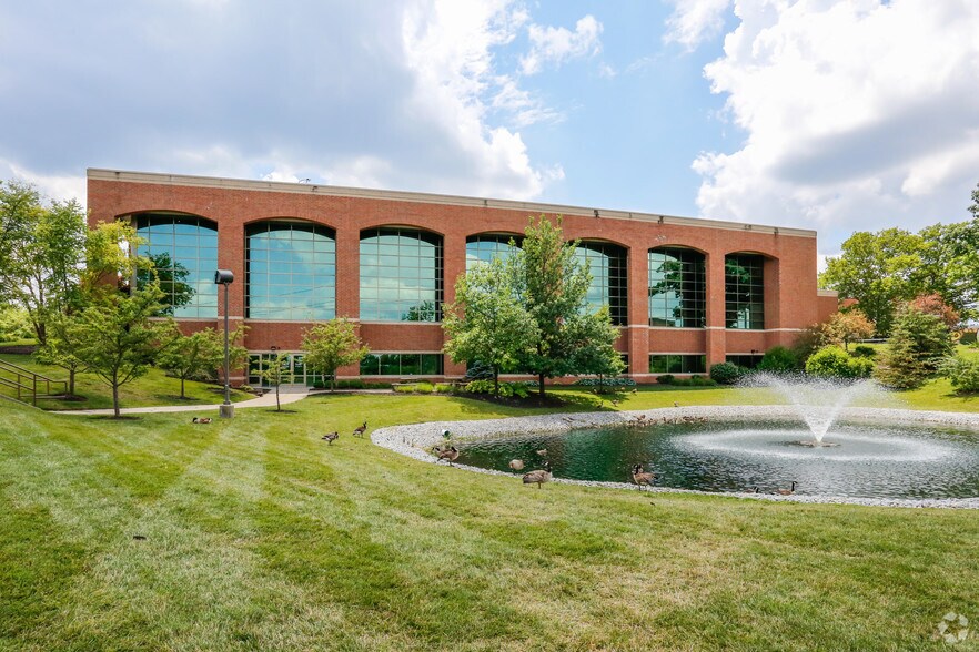More Photos Of 2455 Executive Park Blvd, Fairborn Office For Lease