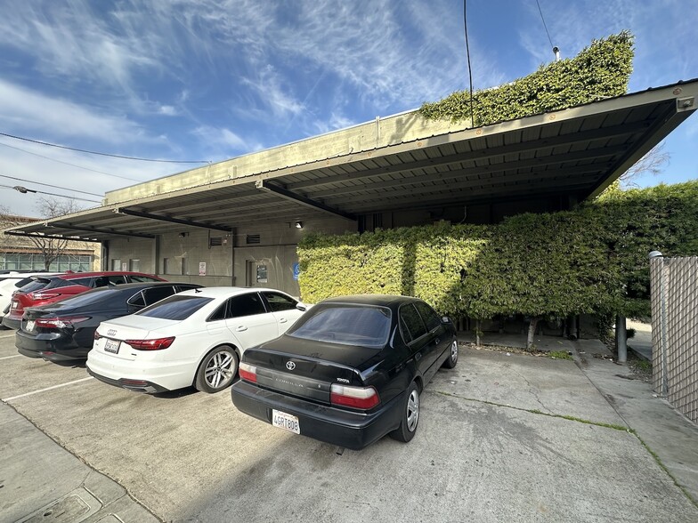More Photos Of 1718 H St, Modesto Office For Lease
