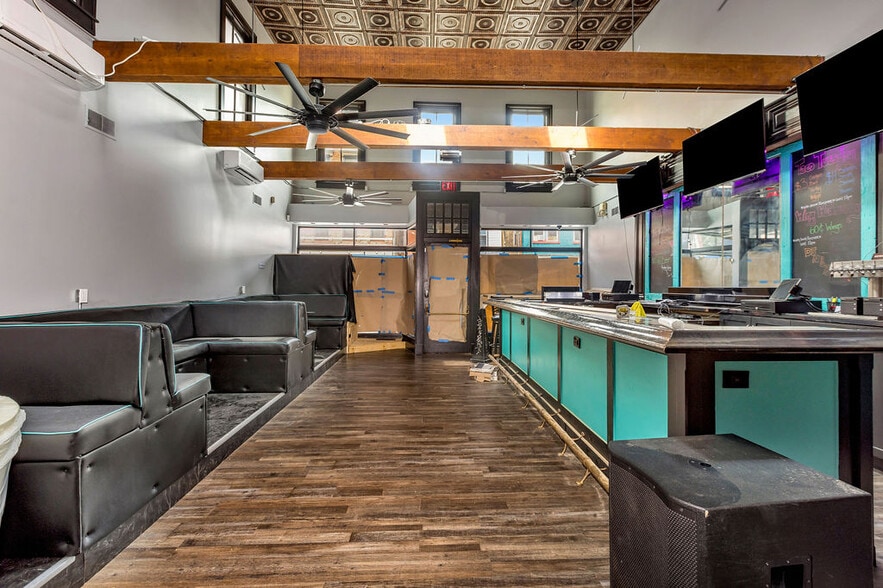 More Photos Of 4034 Hamilton Ave, Cincinnati Storefront Retail Office For Sale