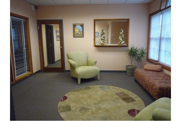 More Photos Of 124 Dorchester Sq, Westerville Office For Sale