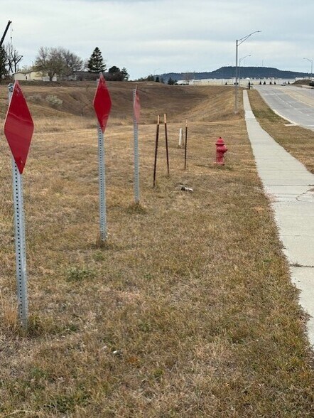 More Photos Of TBD East Anamosa St, Rapid City Land For Sale