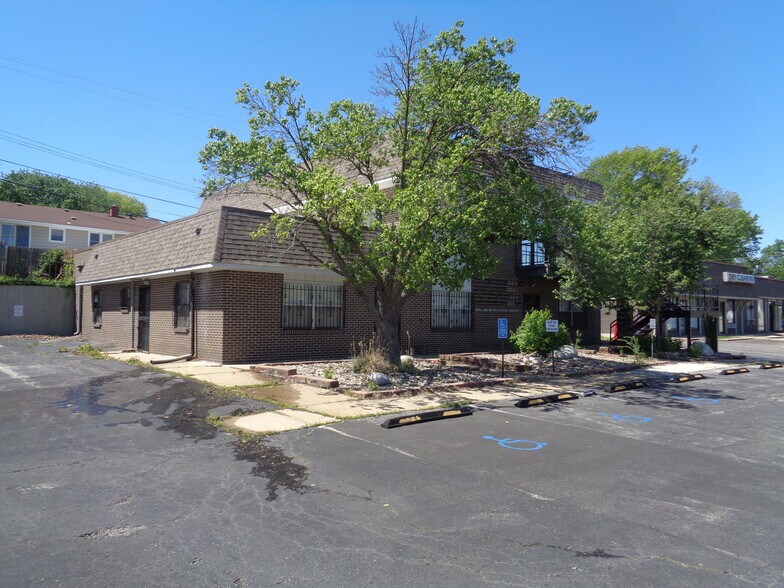 More Photos Of 3916 S Lynn Ct, Independence Medical For Lease