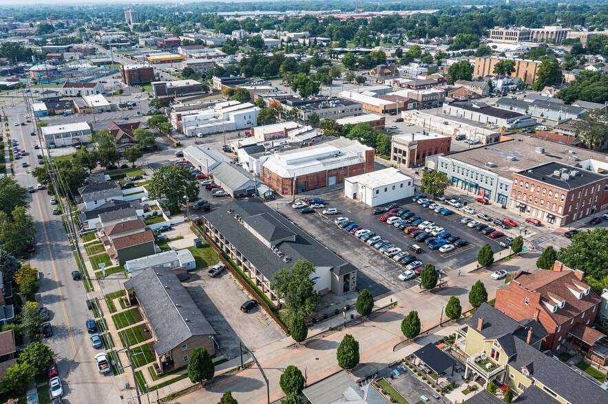 More Photos Of 124 W Chestnut St, Jeffersonville Apartments For Sale