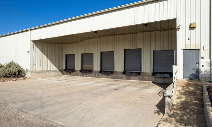 More Photos Of 6270 S Country Club Rd, Tucson Manufacturing For Sale