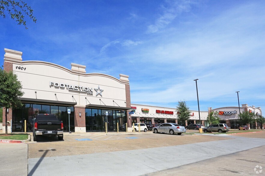 More Photos Of 1401-1423 S Buckner Blvd, Dallas Unknown For Lease