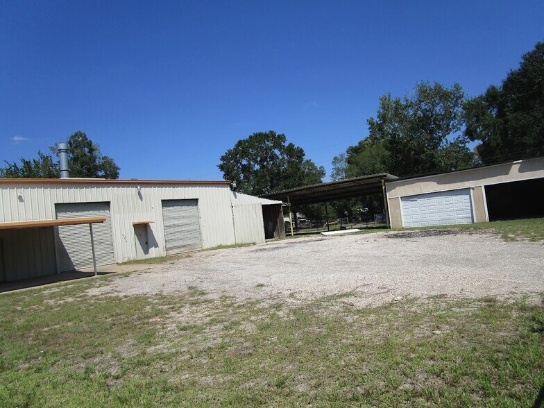 More Photos Of 23095 Yupon St, Porter Warehouse For Sale