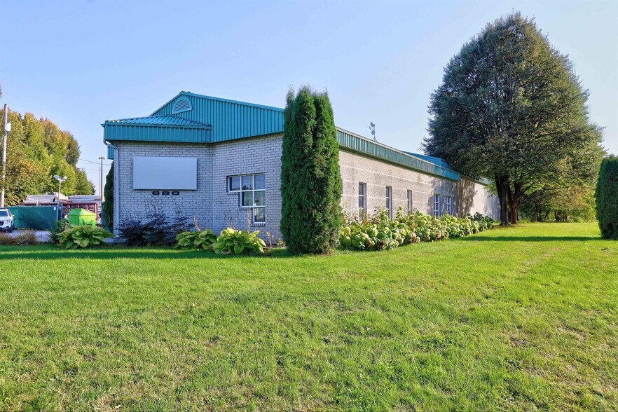 Primary Photo Of 680 Av Jean-Demers, Bécancour Industrial For Lease