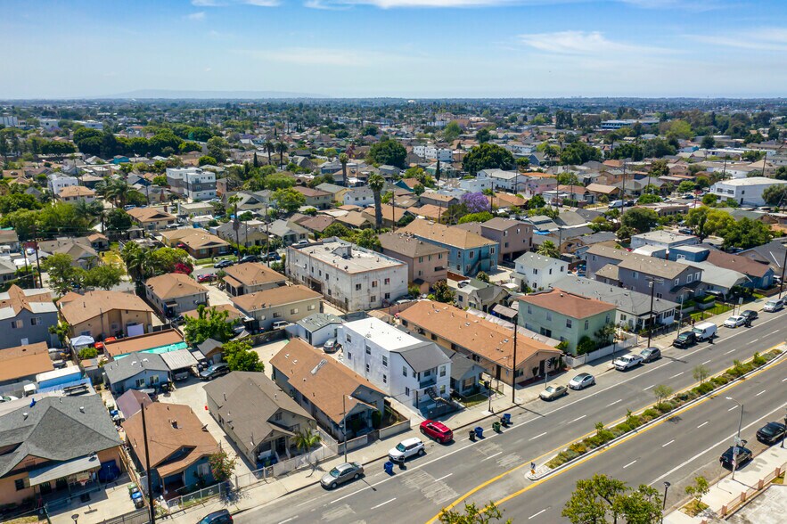 More Photos Of 914 E Martin Luther King Jr Blvd, Los Angeles Apartments For Sale