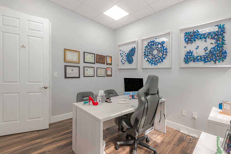 More Photos Of 7301 Wiles Rd, Coral Springs Medical For Sale