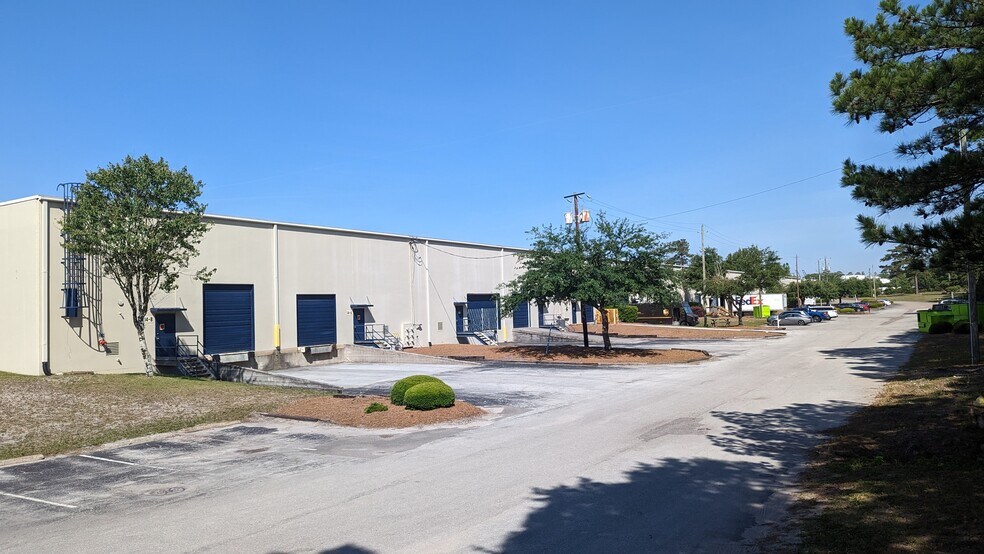 More Photos Of 312 Raleigh St, Wilmington Warehouse For Lease