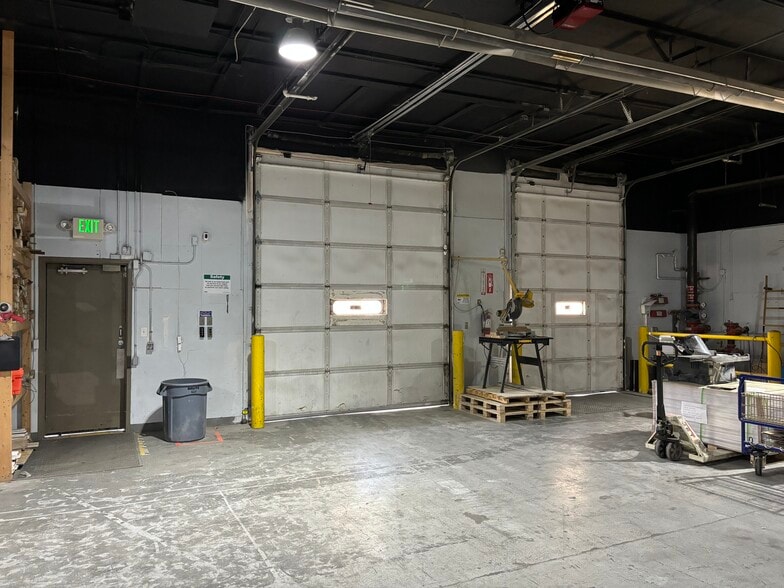 More Photos Of 85 Eastbay Blvd, Provo Storefront For Sale