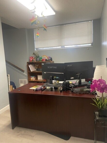 More Photos Of 1815 Crystal Lake Dr, Lakeland Office For Lease