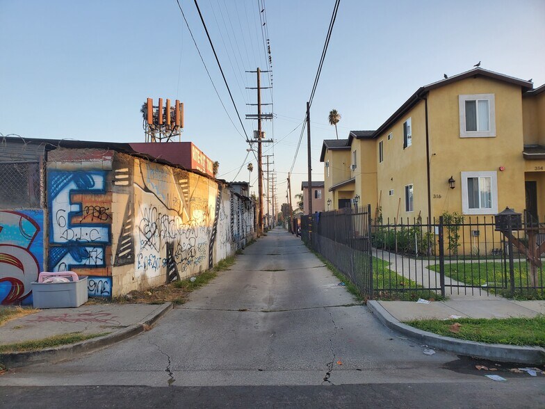 More Photos Of 6501 Broadway, Los Angeles Storefront Retail Office For Sale