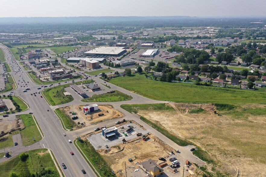 More Photos Of 1711 Veterans Pky, Jeffersonville Fast Food For Sale